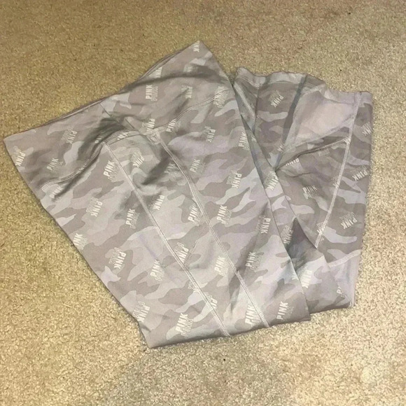 PINK Victoria’s Secret NWOT BEIGE & CAMO ACTIVE WORKOUT PANTS-Size Large - Picture 7 of 11